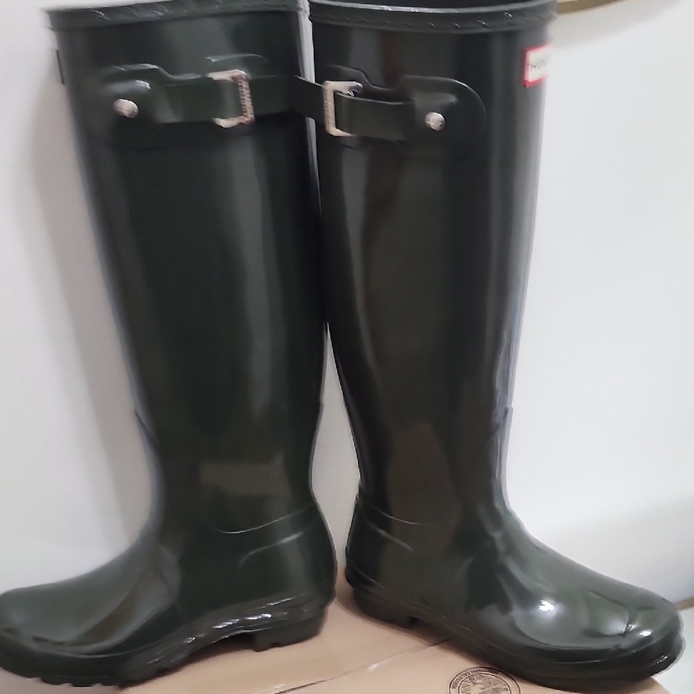 Hunter Dark Green Tall Boots - Picture 8 of 15